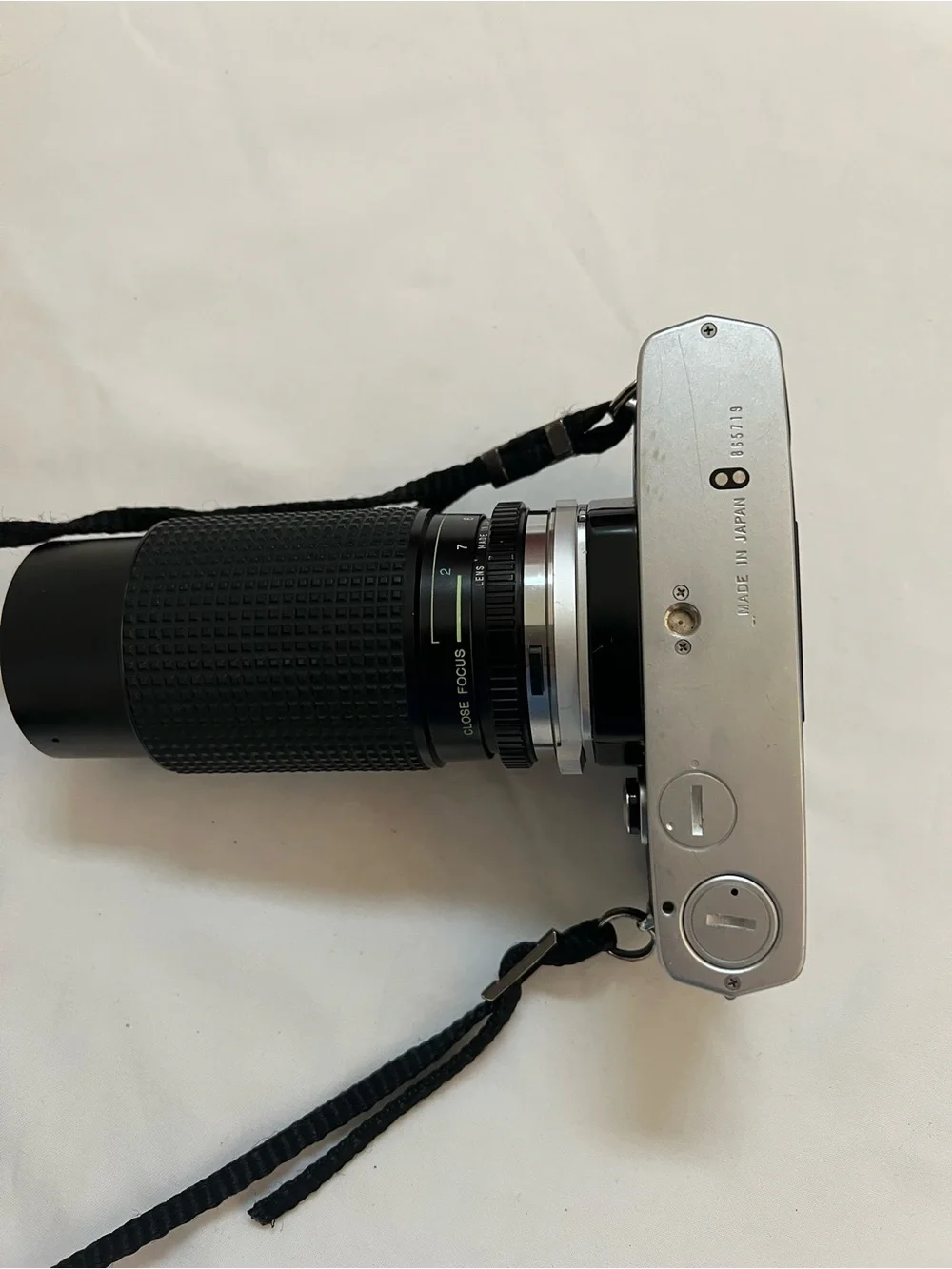 Olympus OM-2N 35mm Film Camera with 80-200mm Tokina Lens BATTERY TESTED NOT FILM